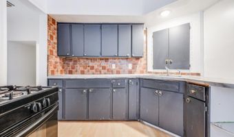 86 W Main St, Bergenfield, NJ 07621