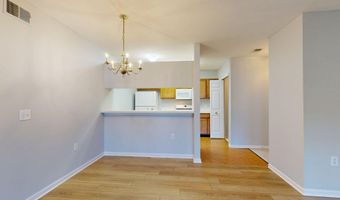 2767 S Knightsbridge Cir, Ann Arbor, MI 48105