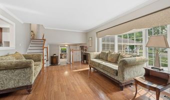 1407 N Dunton Ave, Arlington Heights, IL 60004