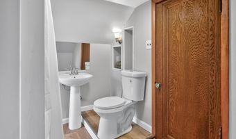 1474 Jewett Ave, Ann Arbor, MI 48104