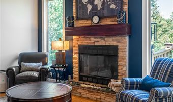 47 Timberwood Dr, Asheville, NC 28806