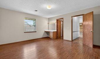 5908 Whitney Ln, Bartlesville, OK 74006