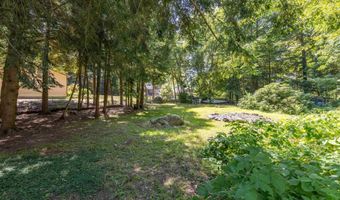54 New London Dr, Barnstead, NH 03225