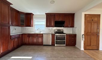 33 E 51ST St 2, Bayonne, NJ 07002