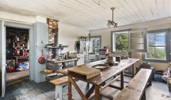 48 Winston Rd, Baldwin, ME 04024