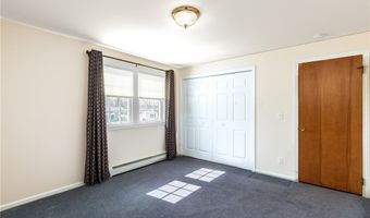 288 W Maplemere Rd, Amherst, NY 14221