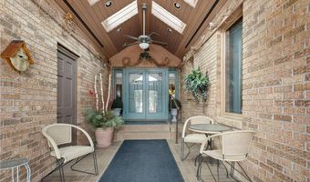 1128 Benton St, Anoka, MN 55303