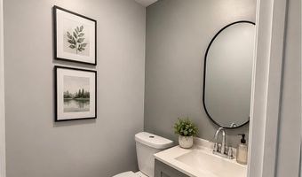 201 Madaline Dr, Avenel, NJ 07001