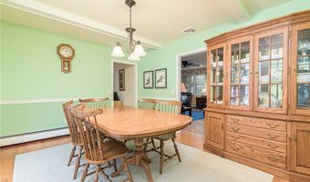 125 Stony Ln, Exeter, RI 02822