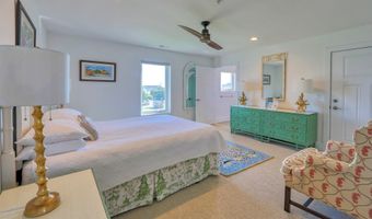 205 E SAVANNAH Rd, Lewes, DE 19958