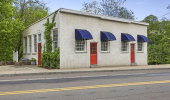 301 Valley Rd, Cos Cob, CT 06807