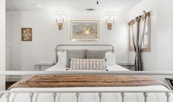 782 Water St, Biloxi, MS 39530