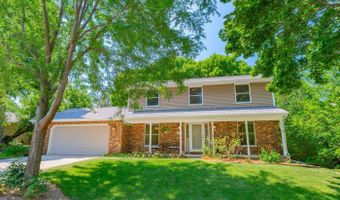 21 E Newhaven Cir, Madison, WI 53717