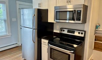 272 Center St, Bangor, ME 04401