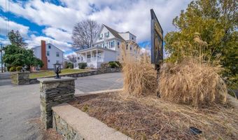 2919 Pawtucket Ave, East Providence, RI 02915