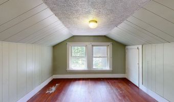 403 Summer St, Auburn, ME 04210