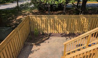 7000 GATTON Sq, Alexandria, VA 22315