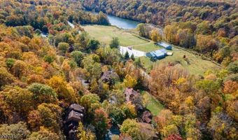 13 Village Way E7, Alloway, NJ 07462