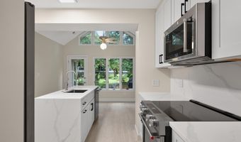 8023 WASHINGTON Ave, Alexandria, VA 22308