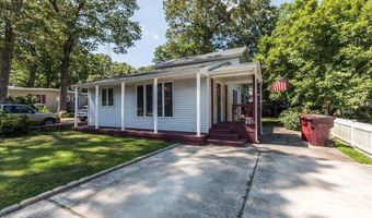 221 Riverside Dr, Bayville, NJ 08721