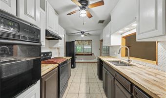 1104 Live Oak, Alice, TX 78332