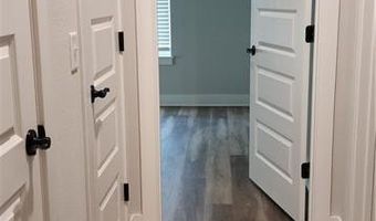 33 Sandridge Dr, Bella Vista, AR 72715