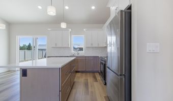 205 W 1st. St W, Carey, ID 83320