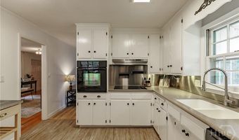 655 University Cir, Athens, GA 30605