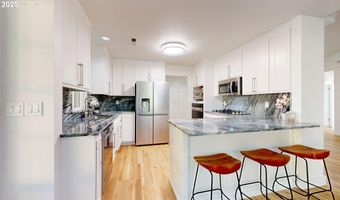 970 HASSETT St, Brookings, OR 97415