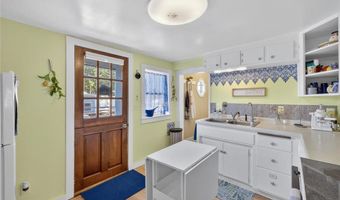 108 4th St SW, Pine Island, MN 55963
