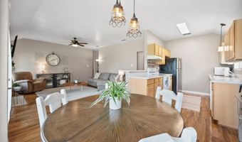 610 Pine Bluff St, Keene, TX 76031