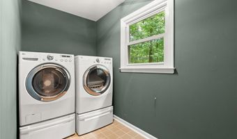 3505 Waters Glen Way, Alpharetta, GA 30022
