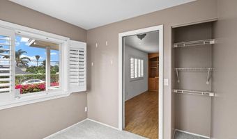 402-4 Santa Barbara St, Oceanside, CA 92058