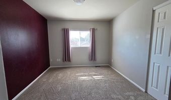 1513 SUNNY Hl, Cheyenne, WY 82001