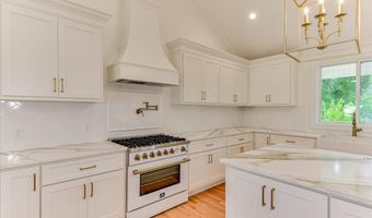 614 Oberlin Rd, Augusta, GA 30909