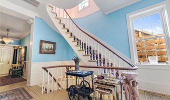 215 N Main St, Alma, WI 54610