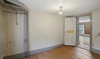 105 Hicks Ave, Bennington, VT 05201