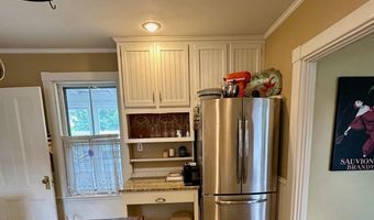 23 Holland St, Bangor, ME 04401