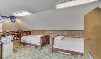 1521 Secretariat Ln, Indianapolis, IN 46217