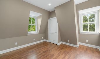 829 AVENUE C, Bayonne, NJ 07002