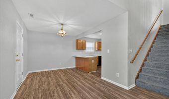 8133 Maple Stream Ln, Indianapolis, IN 46217