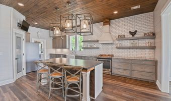 722 Lakeshore Dr, Autaugaville, AL 36003