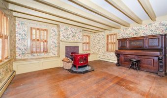 723 W Crescent Ave, Red Bank, NJ 07401