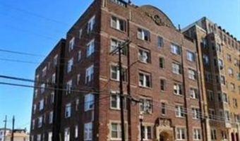 33 S Iowa Ave, Atlantic City, NJ 08401