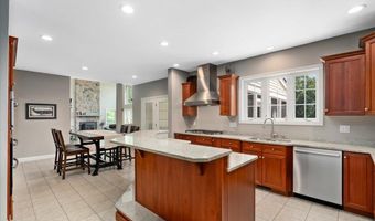 55 Cedar Crest Ln, Auburn, NH 03032