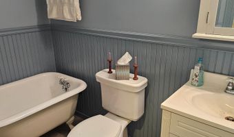 7719 HERITAGE Dr, Annandale, VA 22003