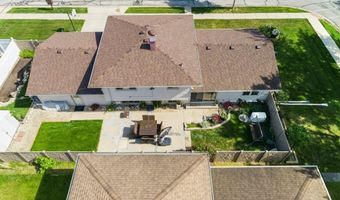 365 W Myrick Ave, Addison, IL 60101