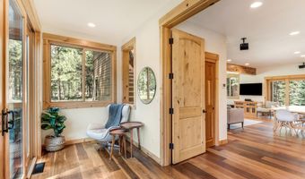 16396 Skyline Dr, Bend, OR 97703