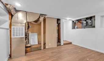 76 W 25th St, Bayonne, NJ 07002