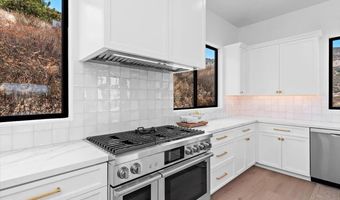 16390 Via Justina Real, Escondido, CA 92025